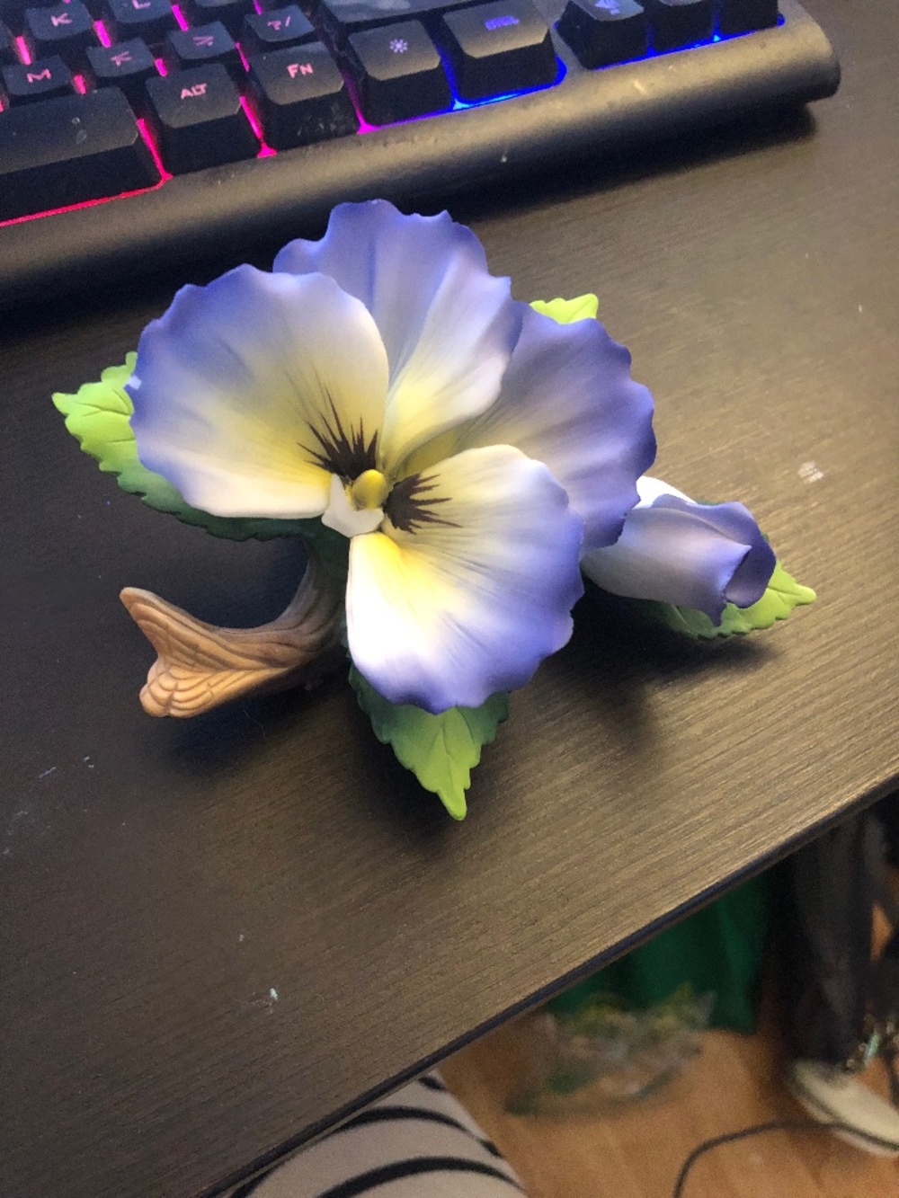 Vintage Andrea sadek blue white pansy flower